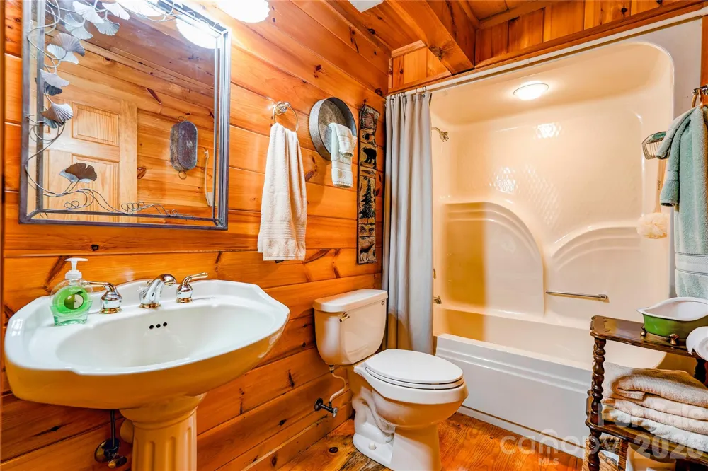495 Shires Road Ellenboro, NC 28040