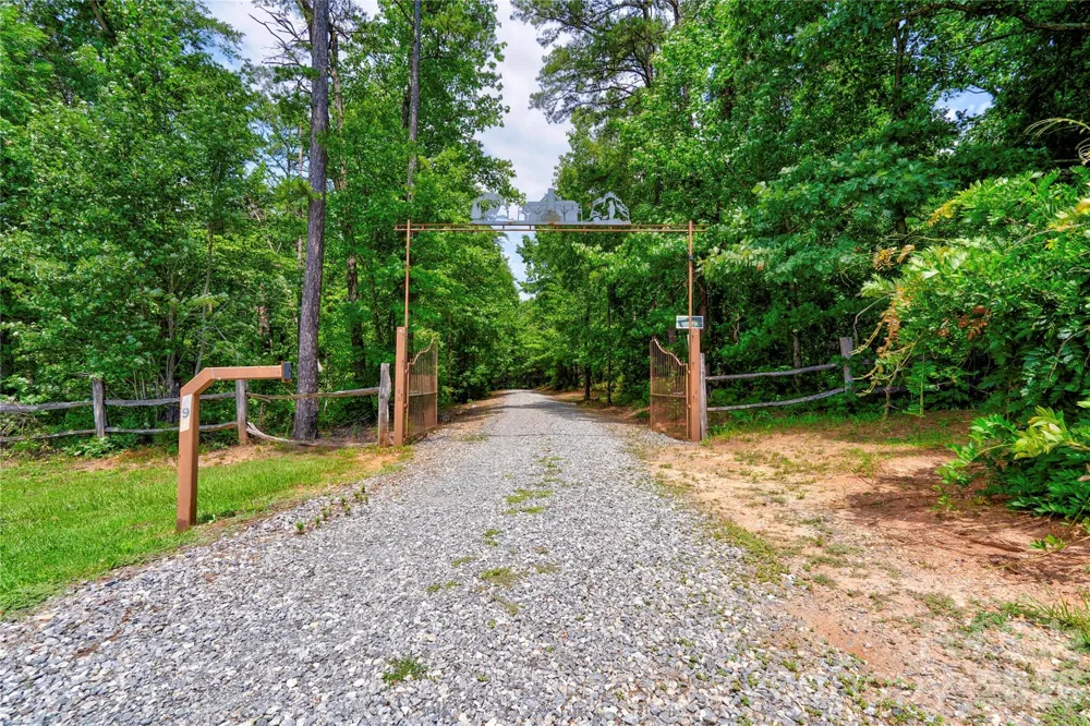 495 Shires Road Ellenboro, NC 28040