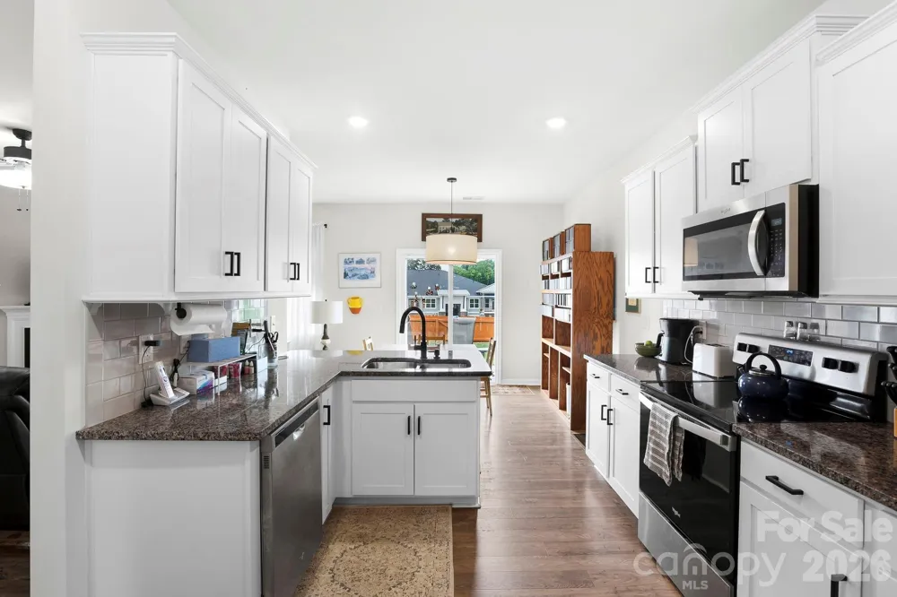 232 Marathon Lane Candler, NC 28715