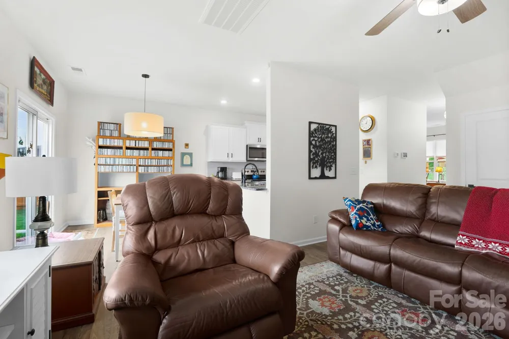 232 Marathon Lane Candler, NC 28715
