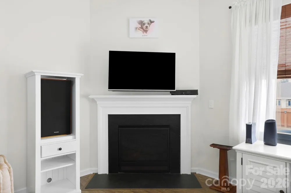 232 Marathon Lane Candler, NC 28715