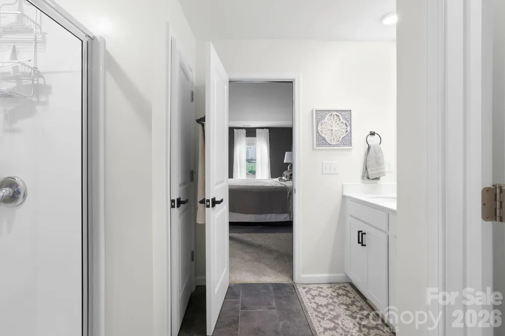 232 Marathon Lane Candler, NC 28715