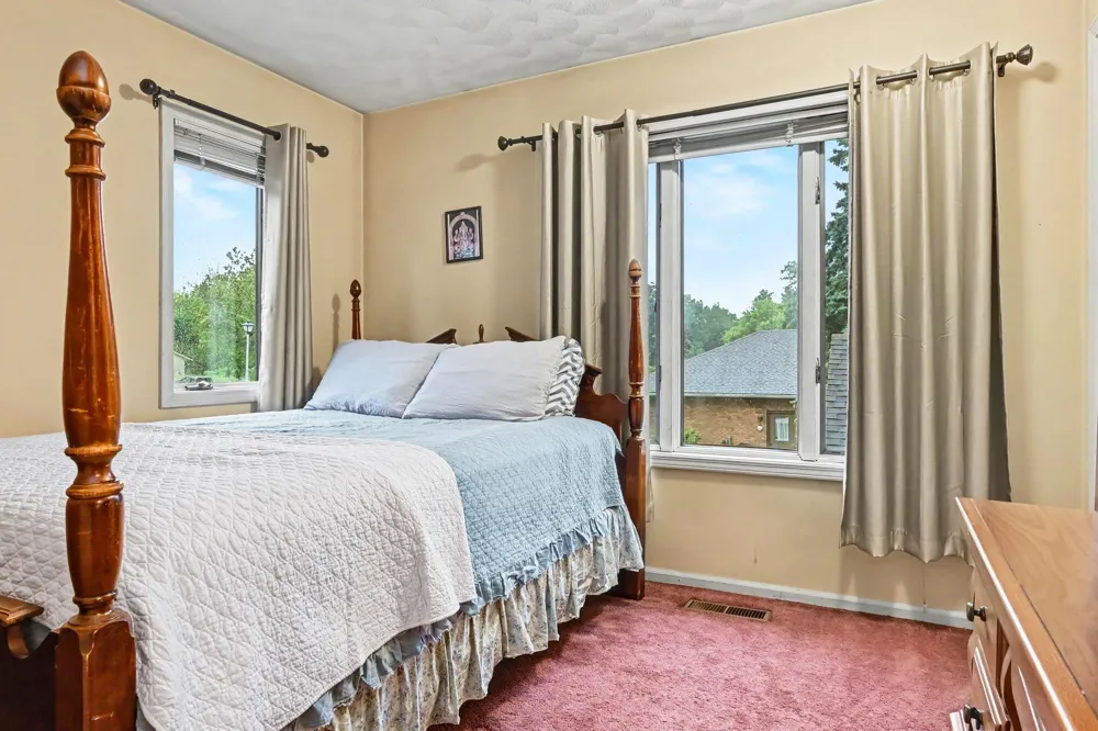 2161 Wild Cherry Lane Kalamazoo, MI 49009