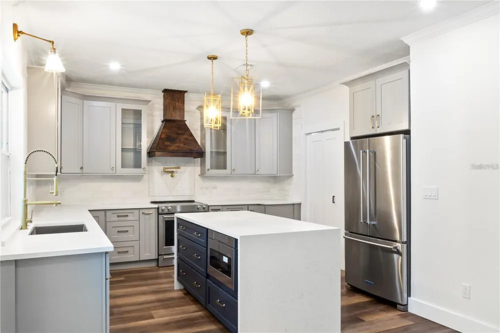 1368 HIBISCUS AVENUE Winter Park, FL 32789