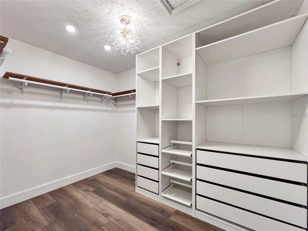 1368 HIBISCUS AVENUE Winter Park, FL 32789