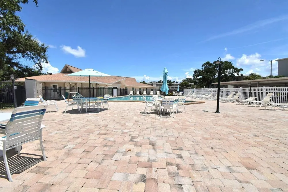 970 VIRGINIA STREET #103 Dunedin, FL 34698