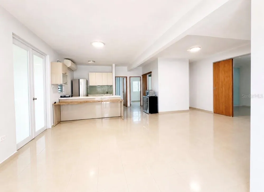 563 SUNLIGHT SUMMIT HILLS San Juan, PR 00926