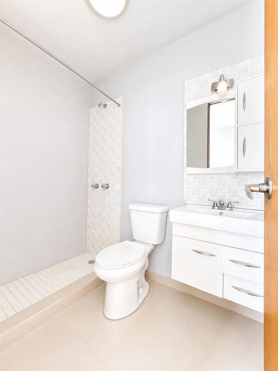 563 SUNLIGHT SUMMIT HILLS San Juan, PR 00926