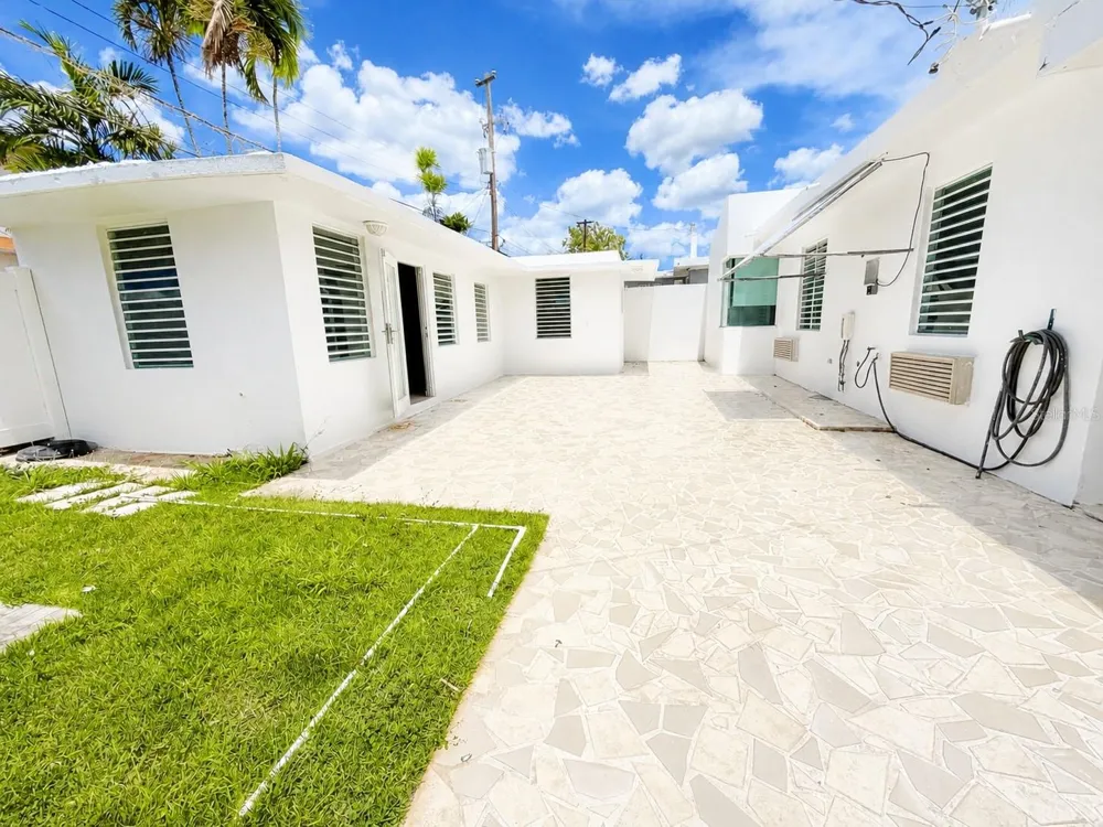 563 SUNLIGHT SUMMIT HILLS San Juan, PR 00926