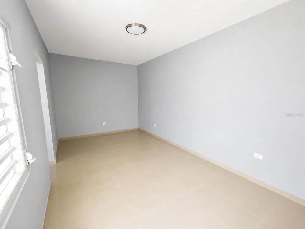 563 SUNLIGHT SUMMIT HILLS San Juan, PR 00926