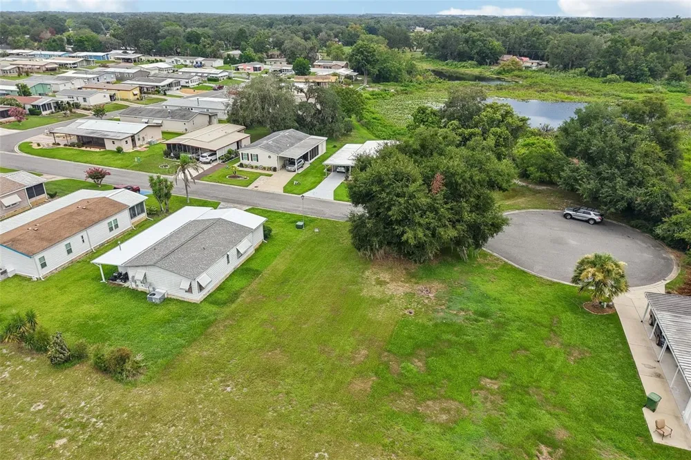 2341 W COACH N FOUR DRIVE Leesburg, FL 34748
