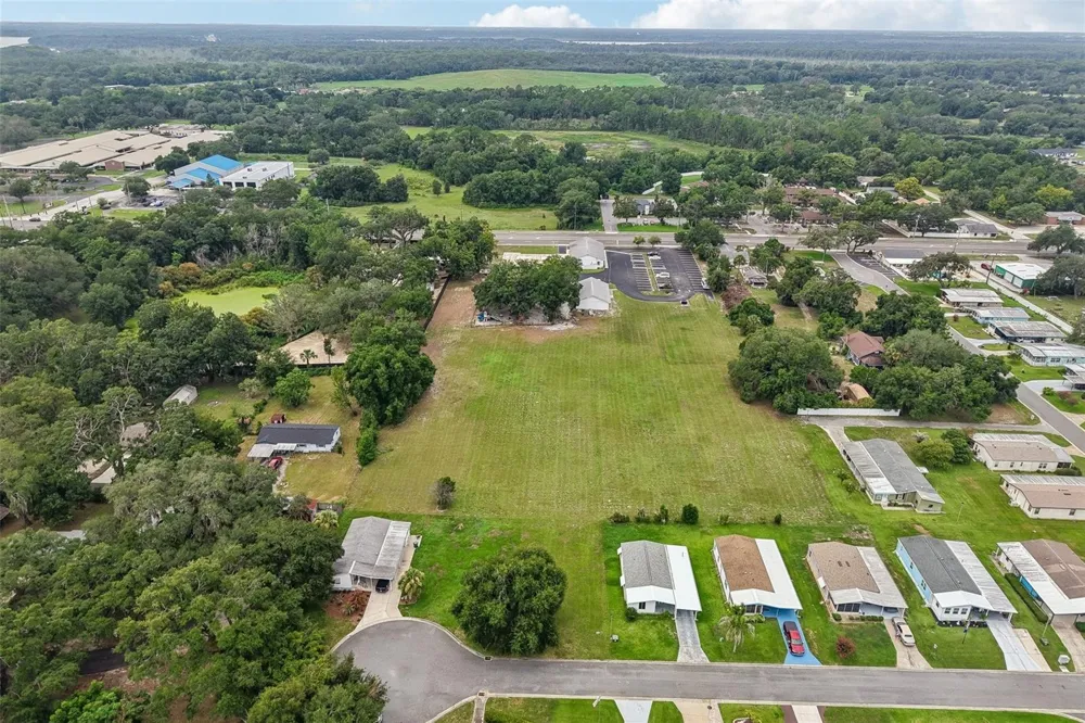 2341 W COACH N FOUR DRIVE Leesburg, FL 34748