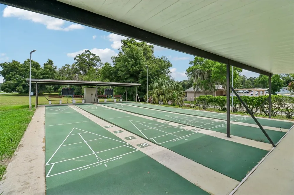 2341 W COACH N FOUR DRIVE Leesburg, FL 34748
