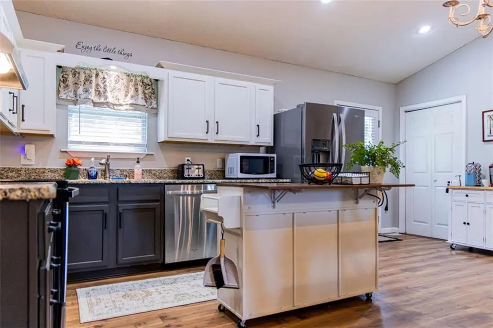 608 Ward Mountain Road Kingston, GA 30145
