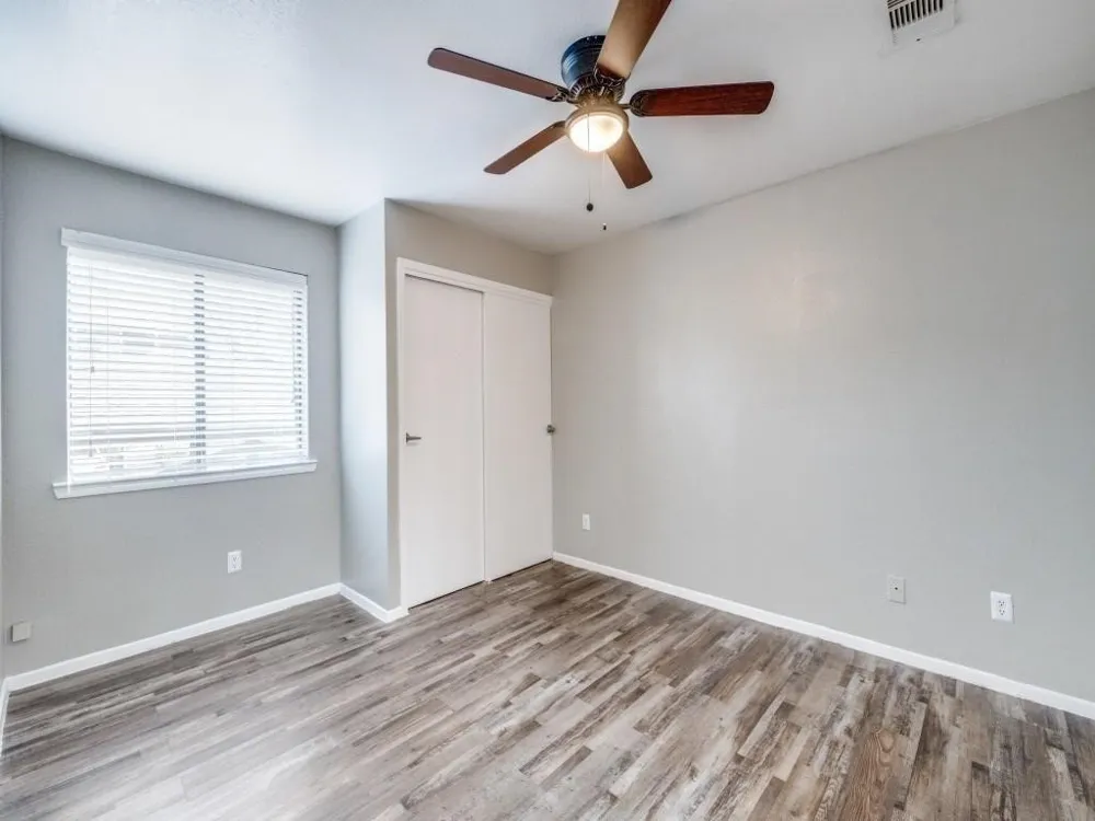 1122 Millview Drive #1202 Arlington, TX 76012