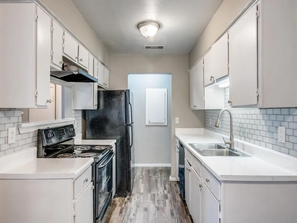 1122 Millview Drive #1202 Arlington, TX 76012