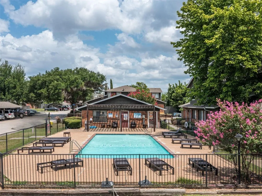 1122 Millview Drive #1202 Arlington, TX 76012