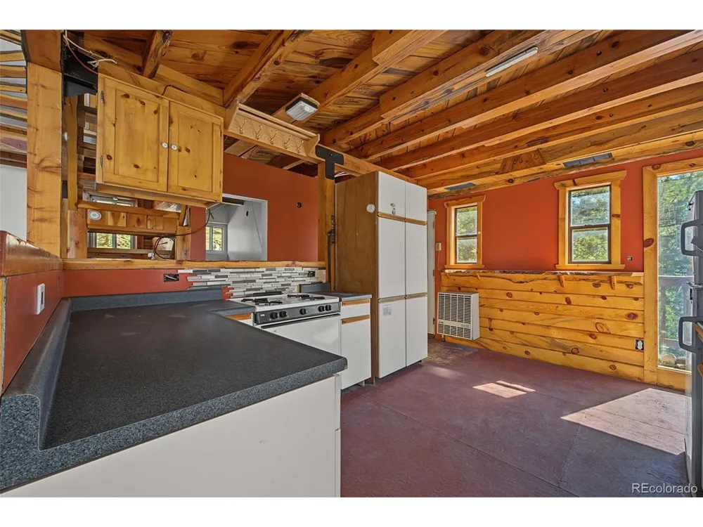 1661 Good Hope Drive Westcliffe, CO 81252