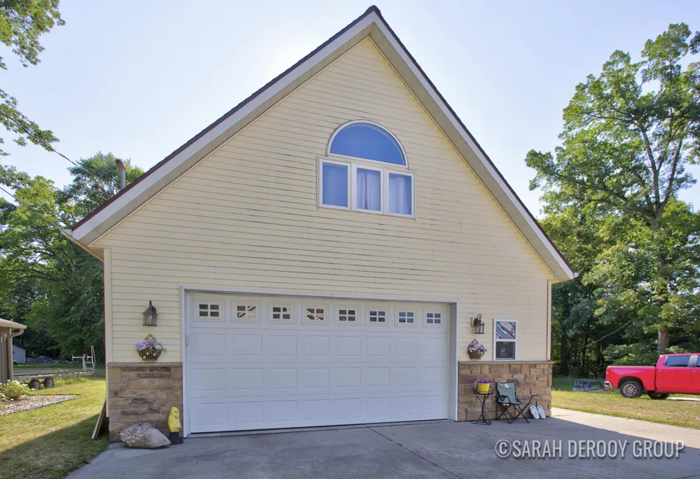 2265 Center Court Pierson, MI 49339