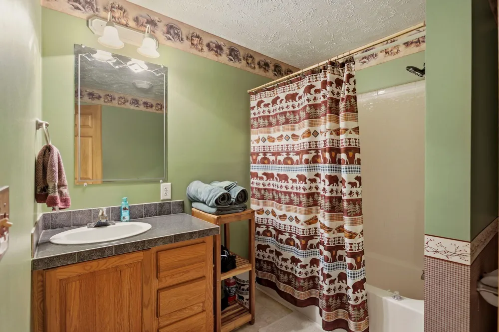 3135 Lee Hill Road Caro, MI 48723