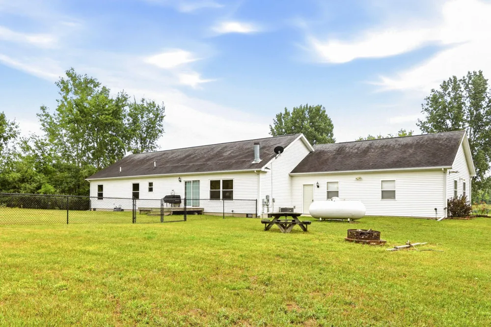 3135 Lee Hill Road Caro, MI 48723