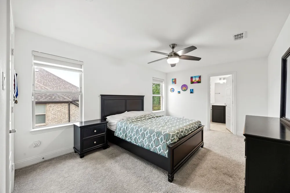 10736 Smoky Oak Trail Argyle, TX 76226