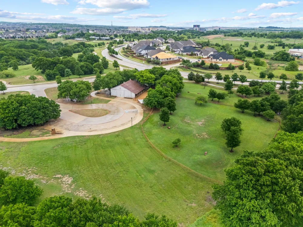 10736 Smoky Oak Trail Argyle, TX 76226