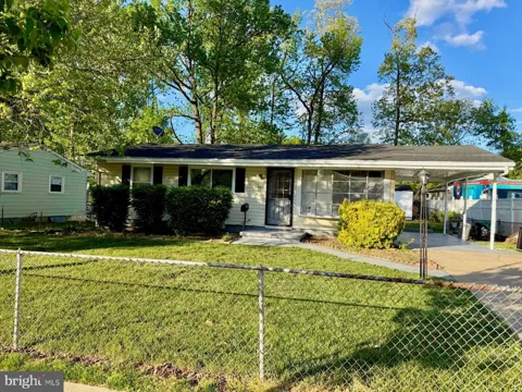5505 BARKER PLACE