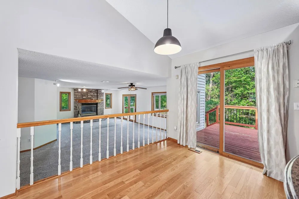 597 Viking Drive E Little Canada, MN 55117