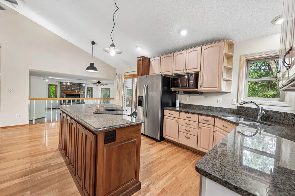 597 Viking Drive E Little Canada, MN 55117