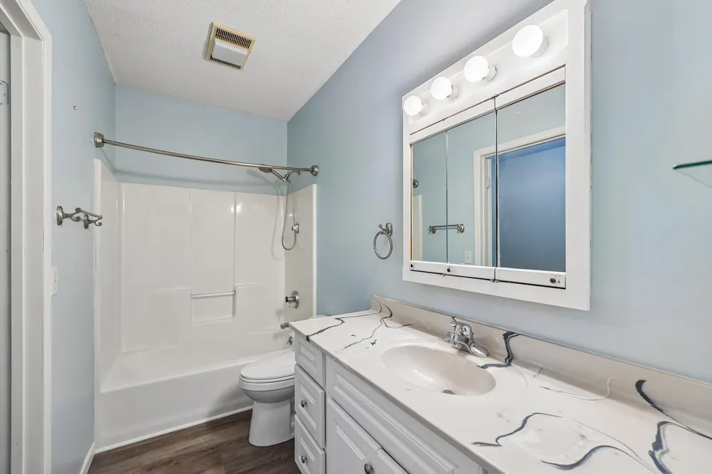 597 Viking Drive E Little Canada, MN 55117
