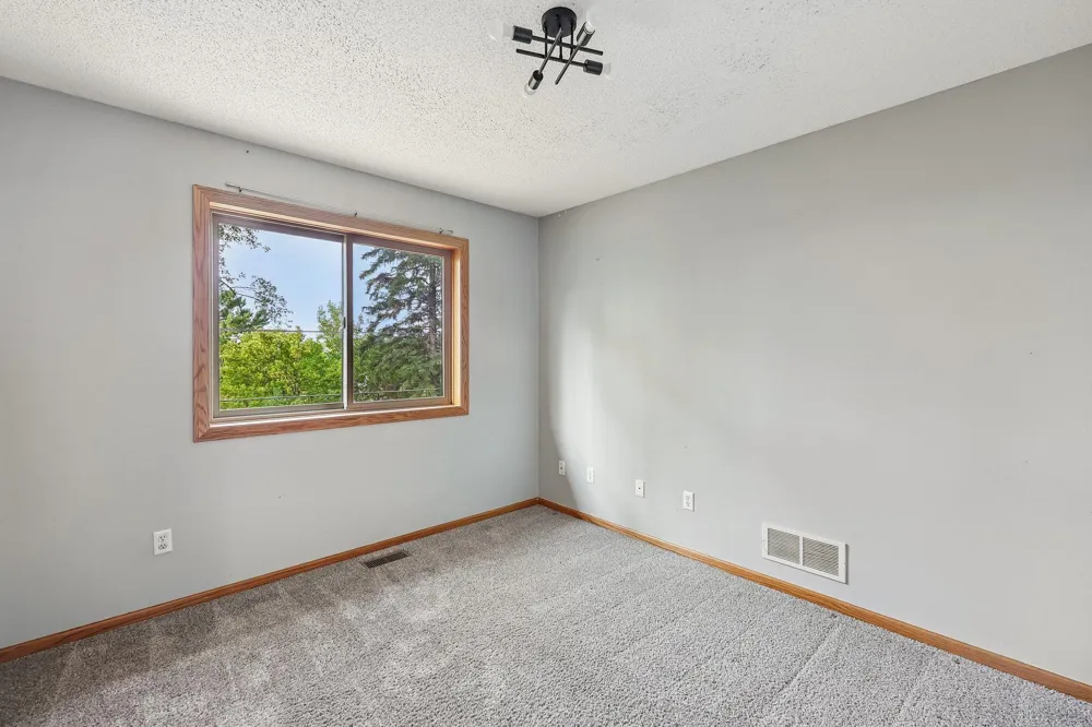 597 Viking Drive E Little Canada, MN 55117