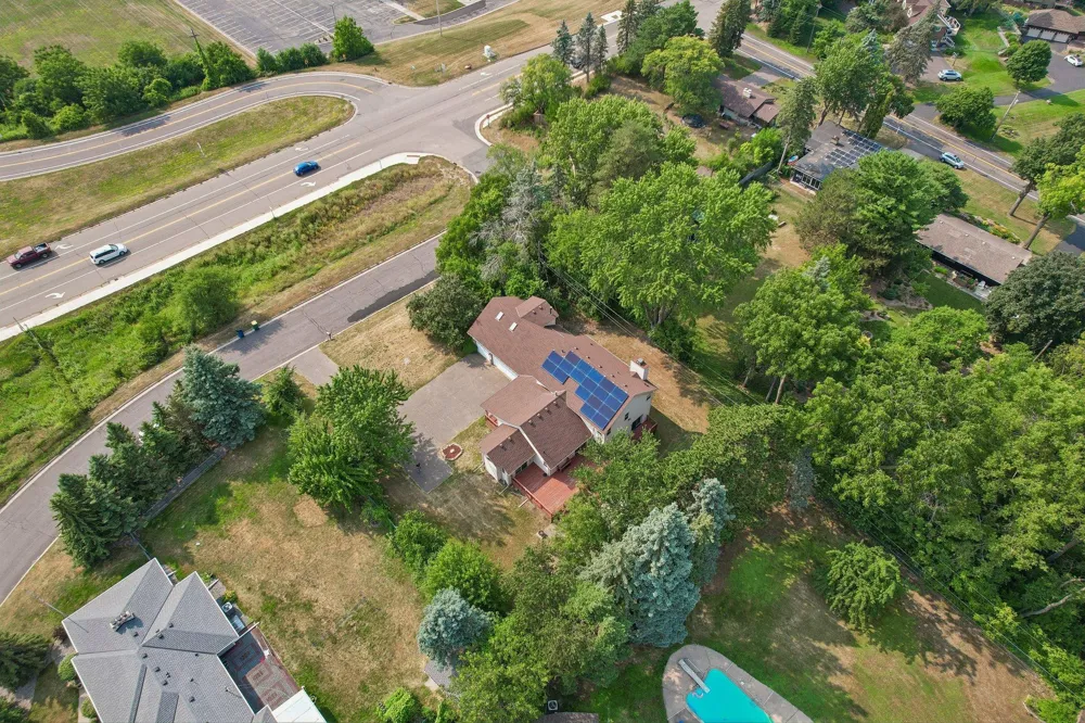 597 Viking Drive E Little Canada, MN 55117
