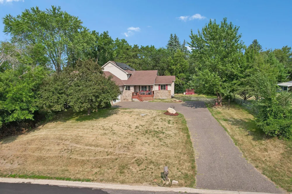 597 Viking Drive E Little Canada, MN 55117