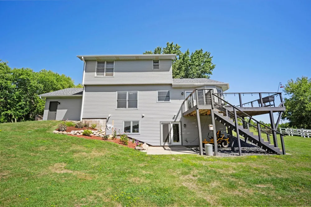 433 County Road 39 NW Monticello, MN 55362