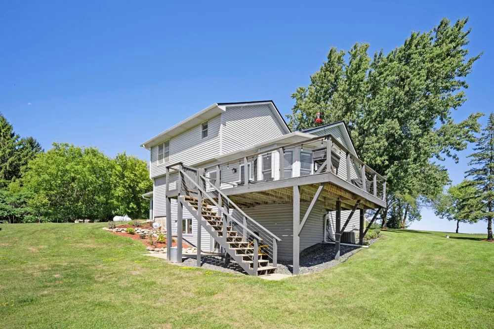 433 County Road 39 NW Monticello, MN 55362
