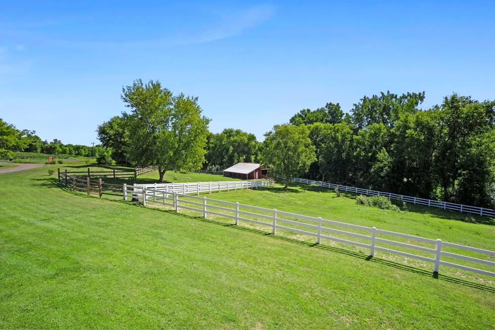 433 County Road 39 NW Monticello, MN 55362