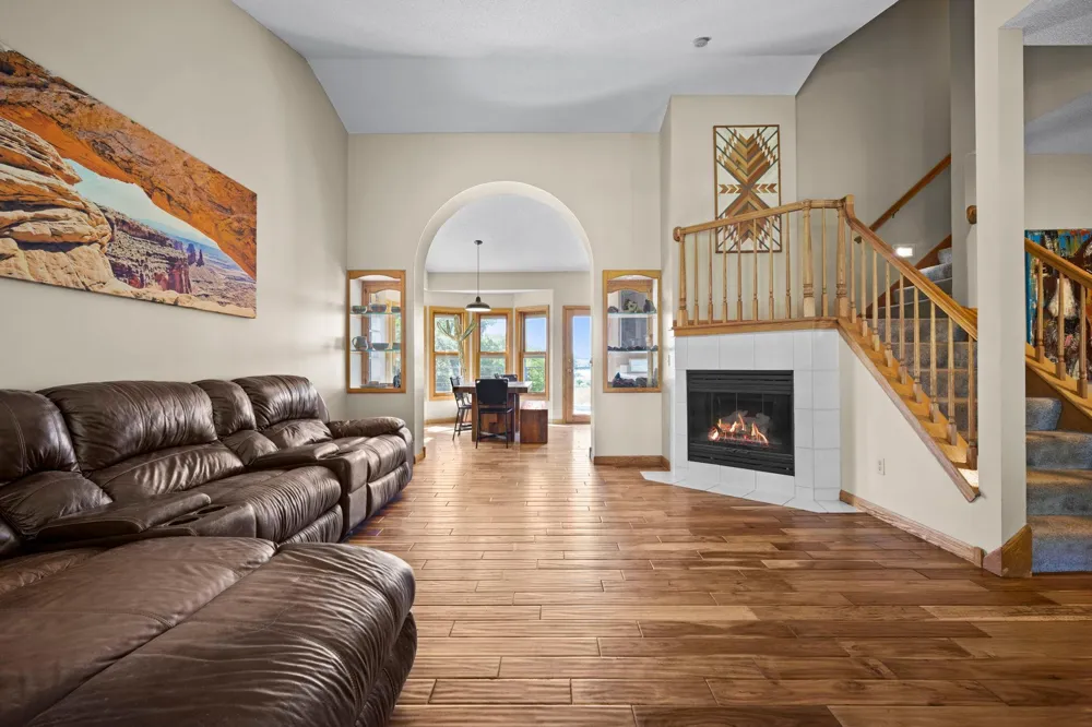 433 County Road 39 NW Monticello, MN 55362