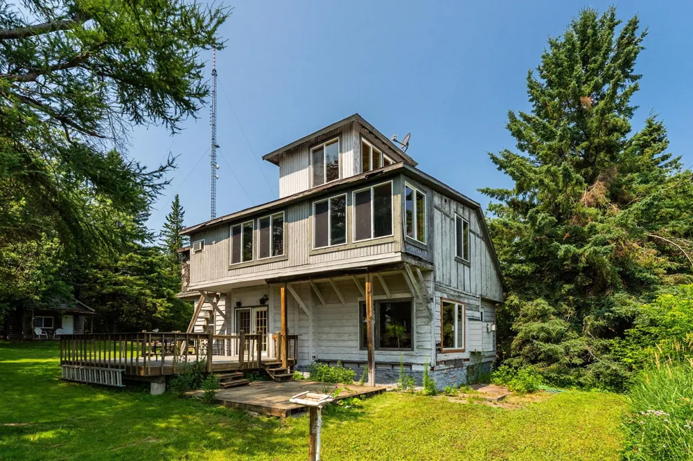 805 W 10th Street Duluth, MN 55806