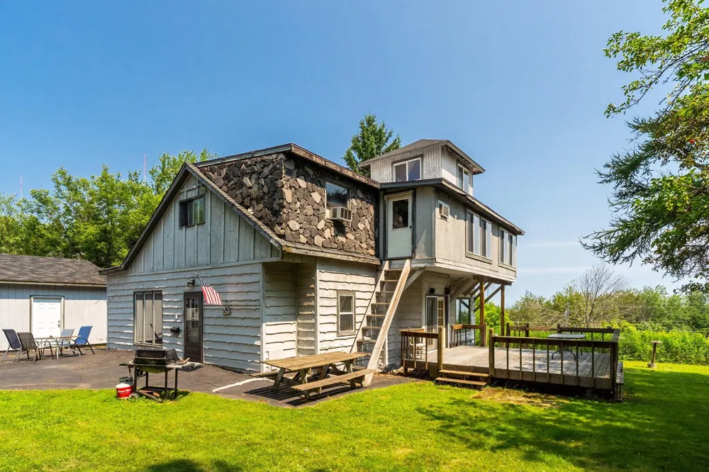 805 W 10th Street Duluth, MN 55806