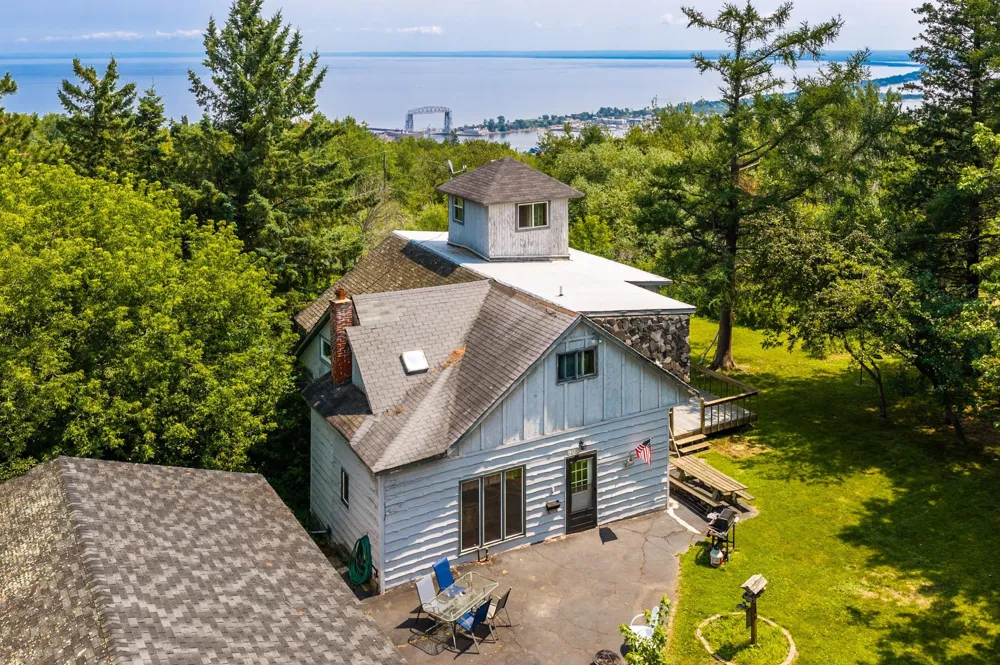 805 W 10th Street Duluth, MN 55806