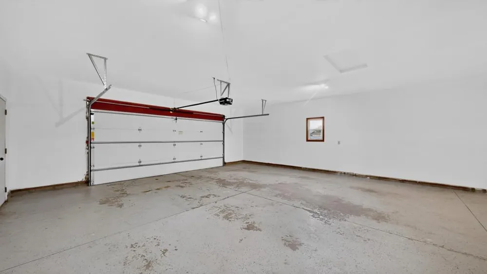 290 5th Avenue SE Plainview, MN 55964