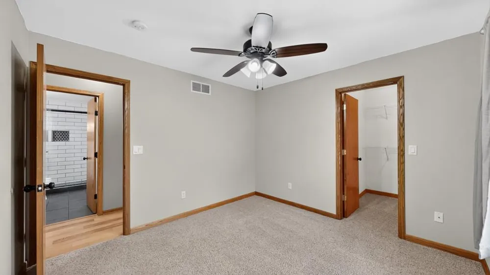 290 5th Avenue SE Plainview, MN 55964