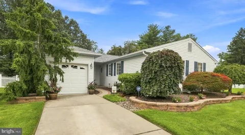 2743 PETTIT LANE