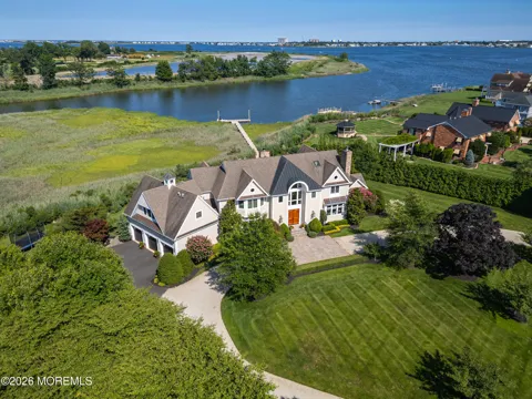 7 Harbor Drive