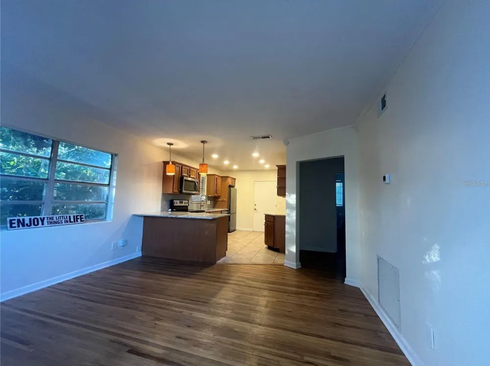 1315 E CENTRAL BOULEVARD Orlando, FL 32801