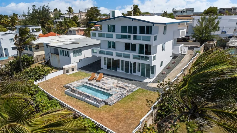 KENNEDY CALLE BO. MAMAEYAL SECTOR KIKITA #91-A Dorado, PR 00646