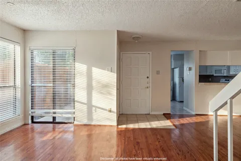 895 Dublin Drive #4