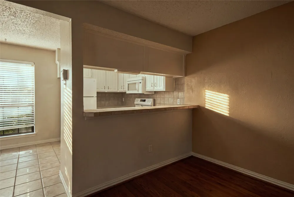 895 Dublin Drive #4 Richardson, TX 75080