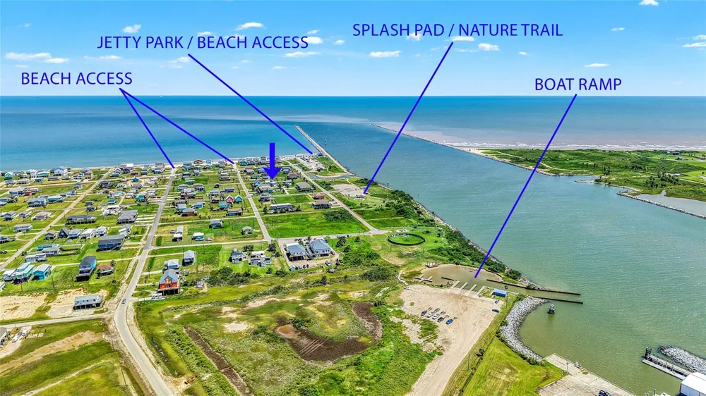 1319 Middle Street Surfside Beach, TX 77541